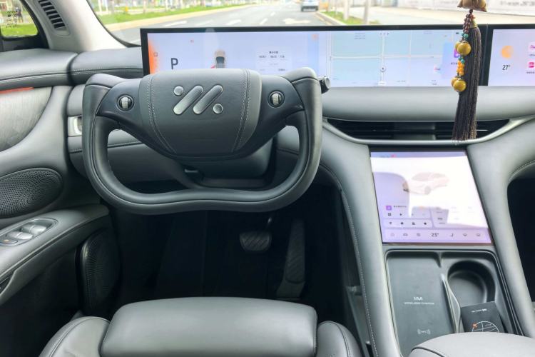 Used IM LS6 2023 Max Standard Edition Interior 3