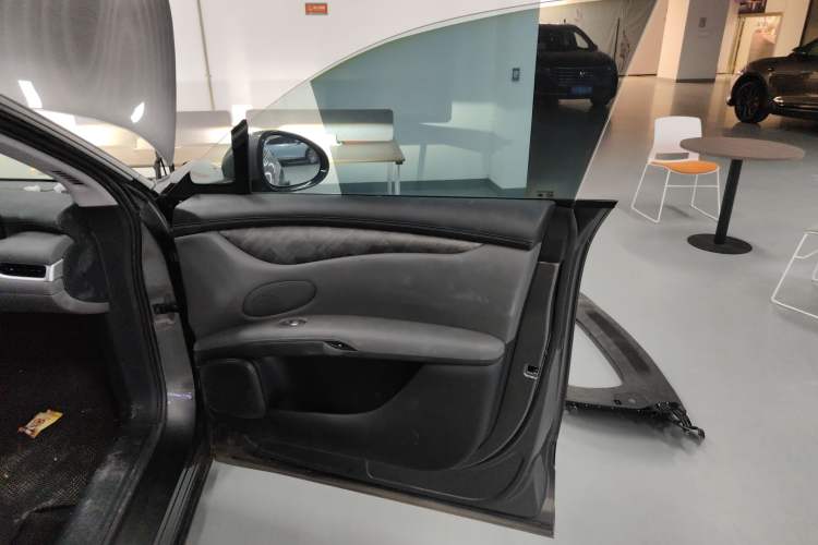 Used IM LS6 2023 Max Standard Edition Interior 5