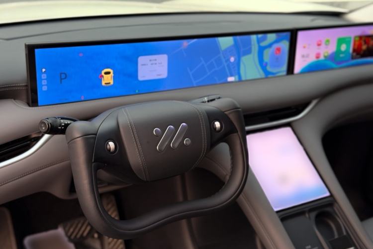 Used IM LS6 2023 Max Standard Edition Interior 8
