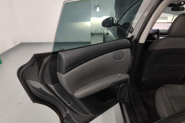 Used IM LS6 2023 Max Standard Edition Interior 8