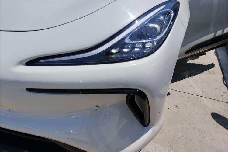 Used IM LS6 2023 Max Standard Edition Left Front Headlight