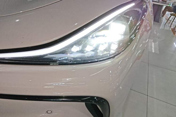 Used IM LS6 2023 Max Standard Edition Left Front Headlight