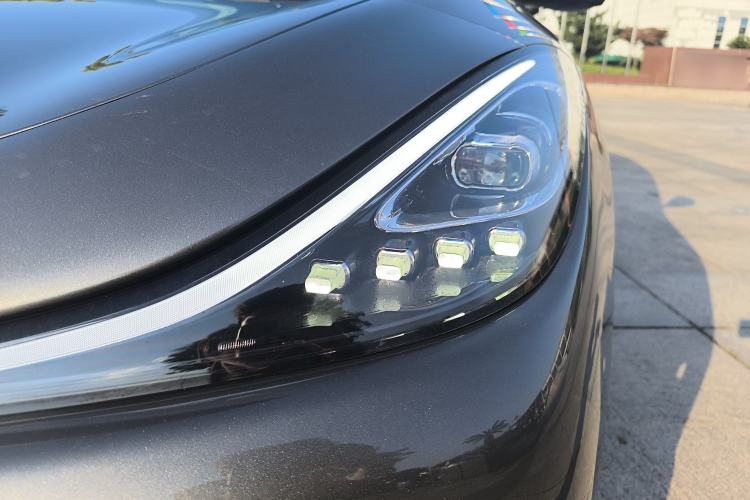Used IM LS6 2023 Max Standard Edition Left Front Headlight