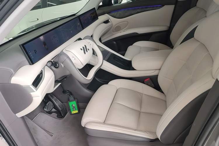 Used IM LS6 2023 Max Standard Edition Left Front Seat