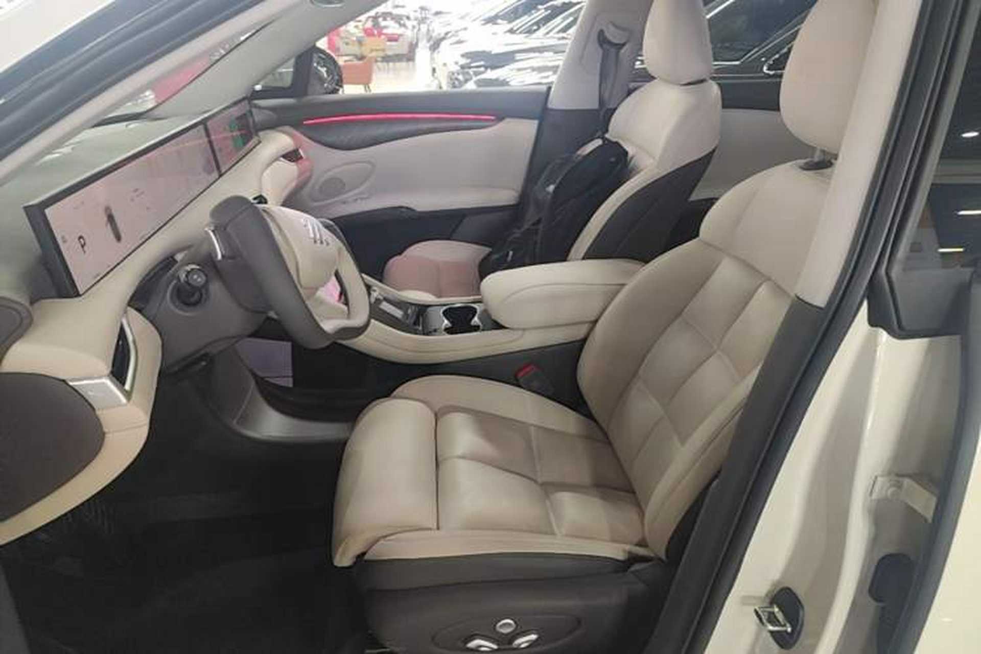 Used IM LS6 2023 Max Standard Edition Left Front Seat