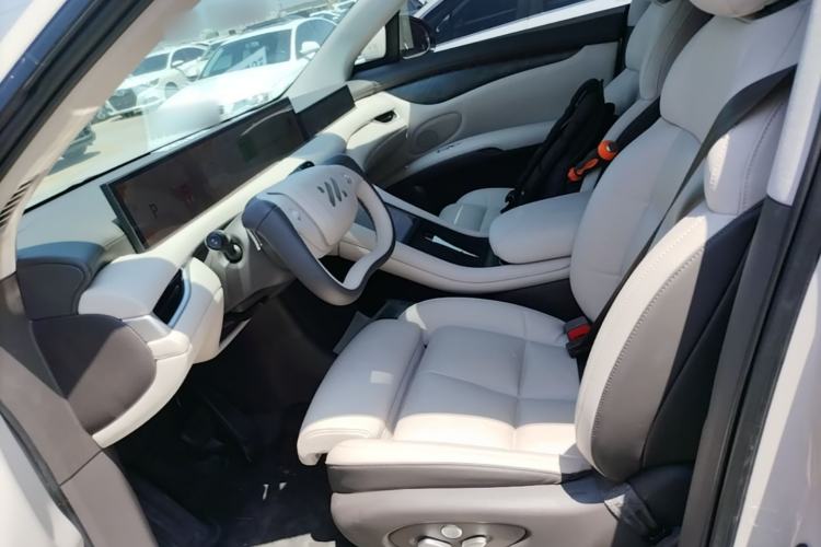 Used IM LS6 2023 Max Standard Edition Left Front Seat