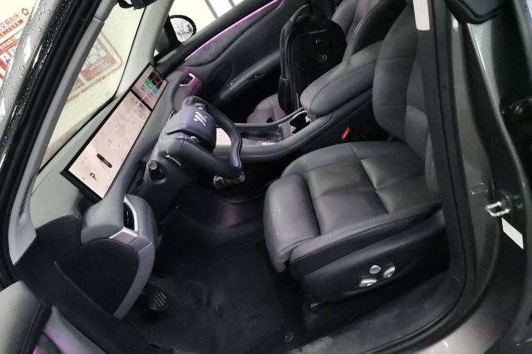 Used IM LS6 2023 Max Standard Edition Left Front Seat