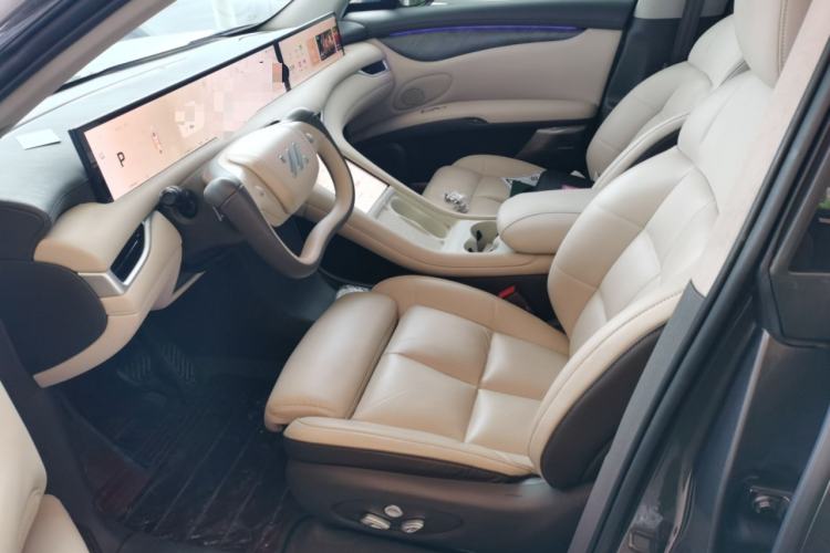 Used IM LS6 2023 Max Standard Edition Left Front Seat