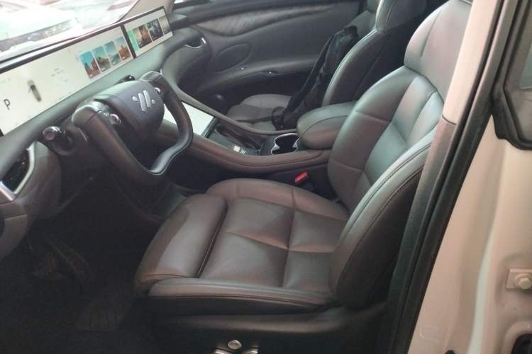 Used IM LS6 2023 Max Long-Range Version Left Front Seat