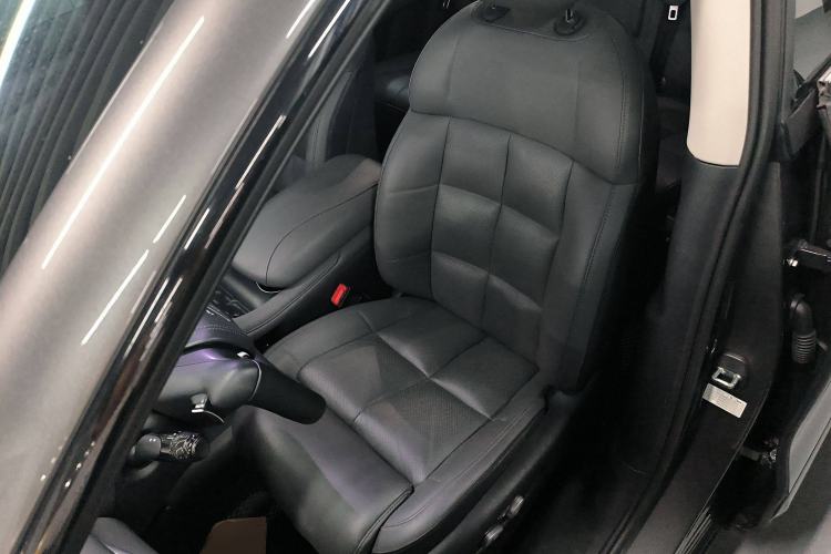 Used IM LS6 2023 Max Standard Edition Left Front Seat