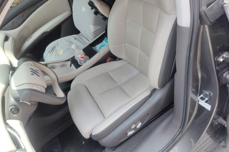 Used IM LS6 2023 Max Standard Edition Left Front Seat