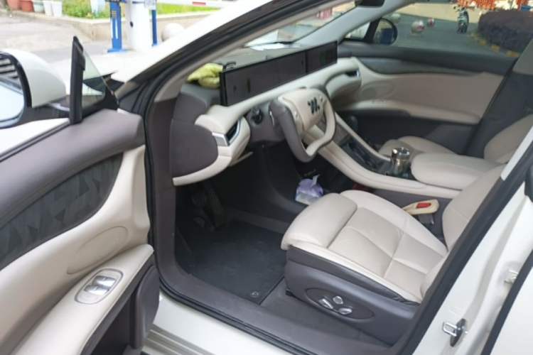 Used IM LS6 2023 Max Standard Edition Left Front Seat