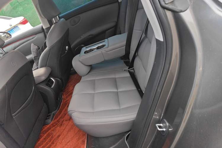 Used IM LS6 2023 Max Extended-Range Version Left Rear Seat