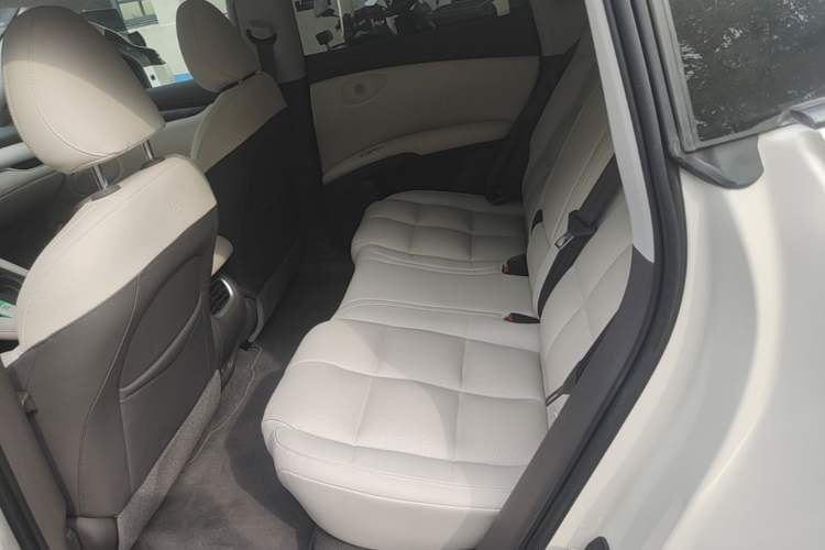 Used IM LS6 2023 Max Long-Range Version Left Rear Seat