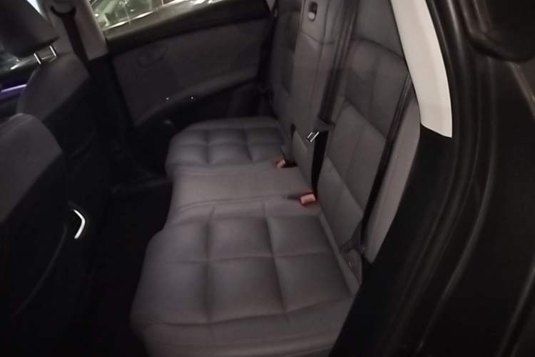 Used IM LS6 2023 Max Long-Range Version Left Rear Seat