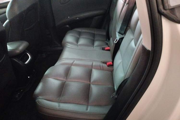 Used IM LS6 2023 Max Long-Range Version Left Rear Seat