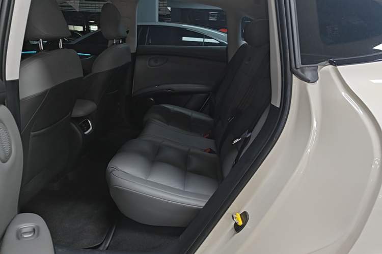 Used IM LS6 2023 Max Enhanced Performance Edition Left Rear Seat