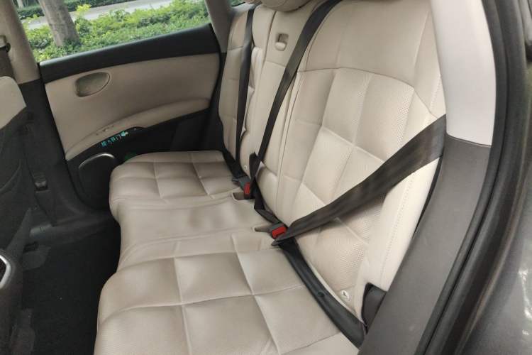 Used IM LS6 2023 Max Extended-Range Version Left Rear Seat