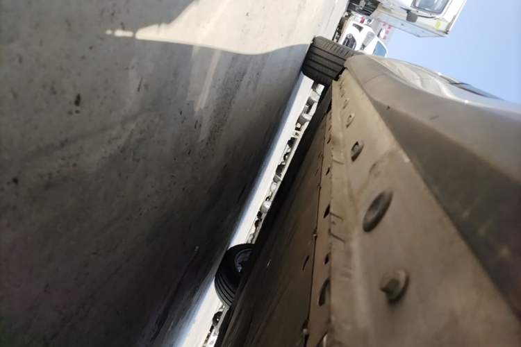 Used IM LS6 2023 Max Standard Edition Left Side Sill