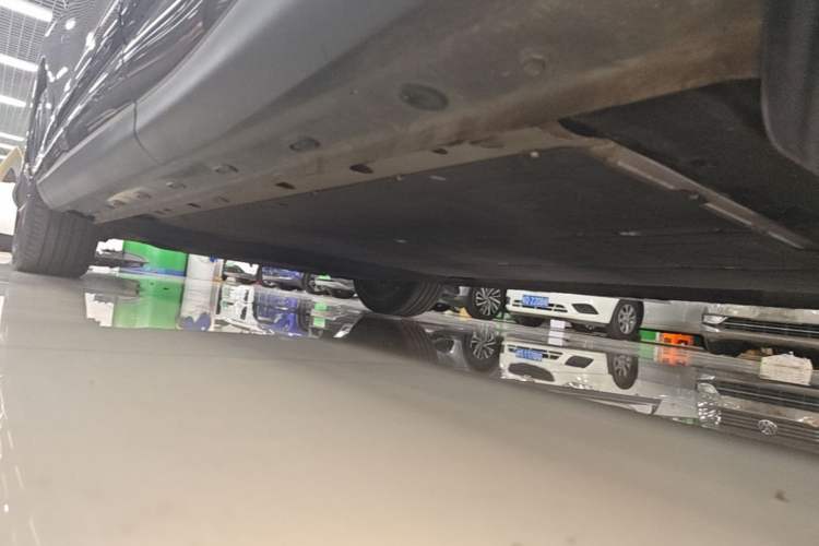 Used IM LS6 2023 Max Standard Edition Left Side Sill