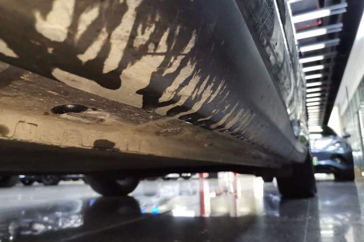 Used IM LS6 2023 Max Standard Edition Left Side Sill