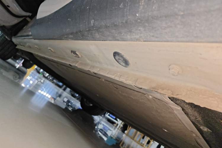 Used IM LS6 2023 Max Standard Edition Left Side Sill