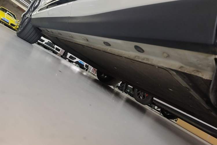 Used IM LS6 2023 Max Standard Edition Left Side Sill