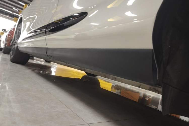 Used IM LS6 2023 Max Long-Range Version Left Side Sill