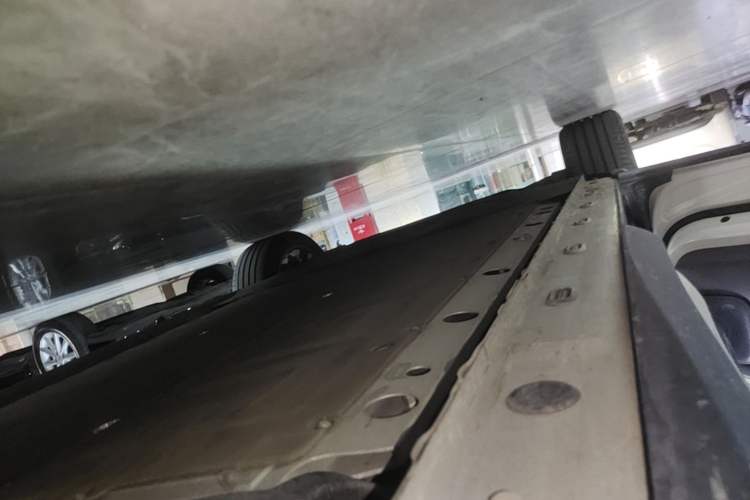 Used IM LS6 2023 Max Standard Edition Left Side Sill