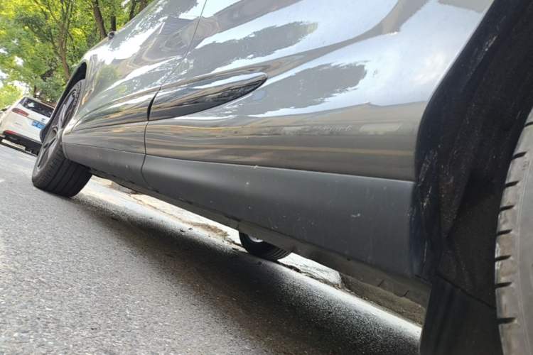 Used IM LS6 2023 Max Standard Edition Left Side Sill