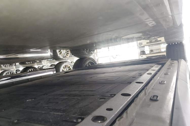 Used IM LS6 2023 Max Standard Edition Left Side Sill
