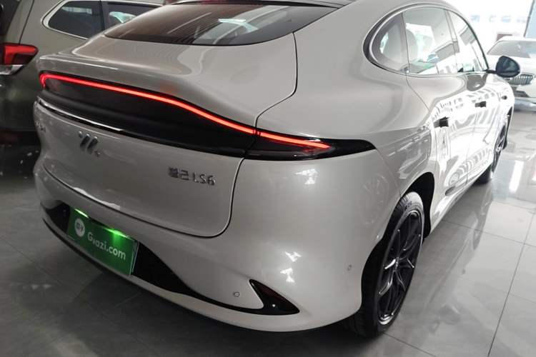 Used IM LS6 2023 Max Standard Edition Rear Right 45 Deg