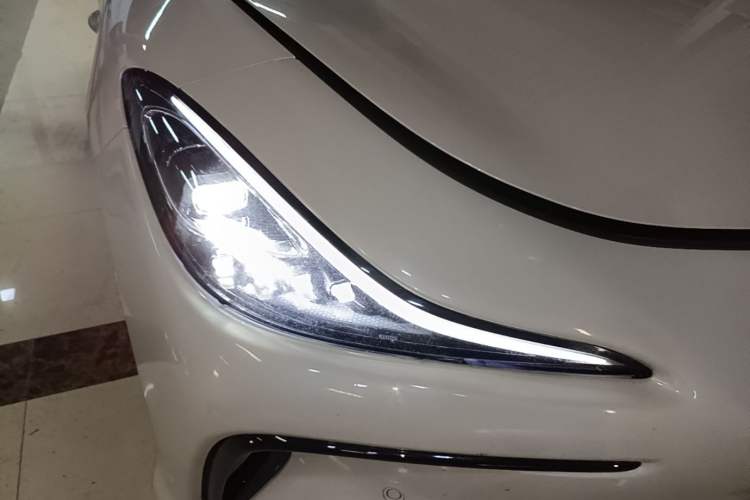 Used IM LS6 2023 Max Standard Edition Right Front Headlight