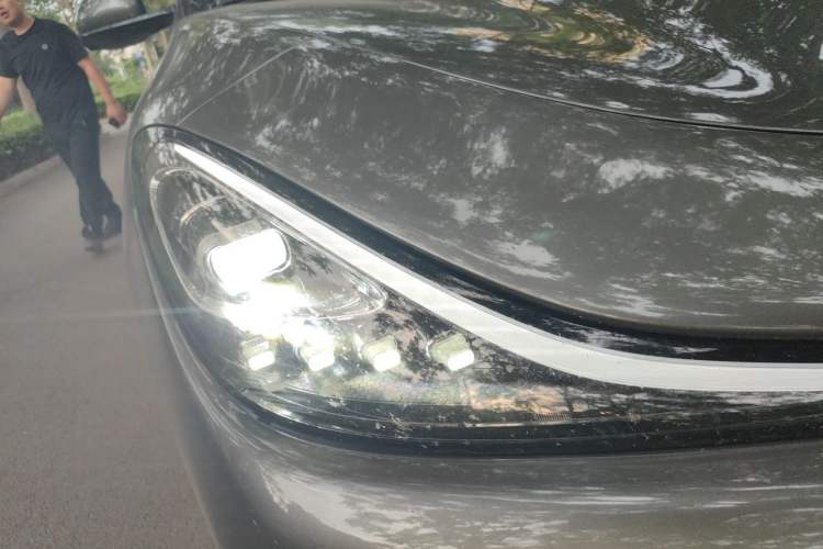 Used IM LS6 2023 Max Extended-Range Version Right Front Headlight