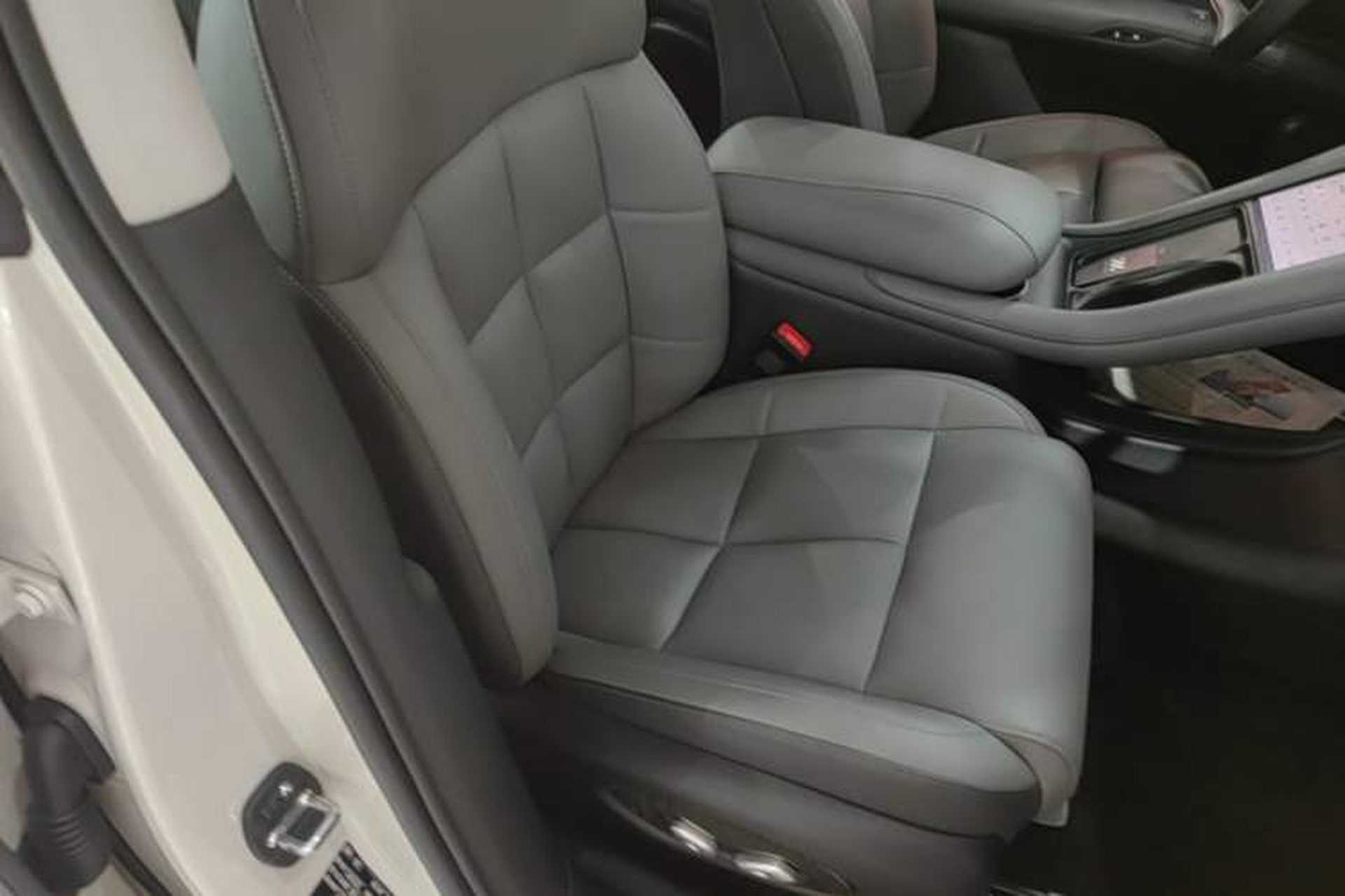 Used IM LS6 2023 Max Enhanced Performance Edition Right Front Seat