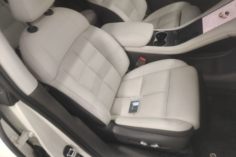 Used IM LS6 2023 Max Standard Edition Right Front Seat