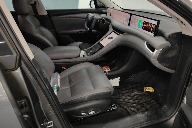 Used IM LS6 2023 Max Standard Edition Right Front Seat