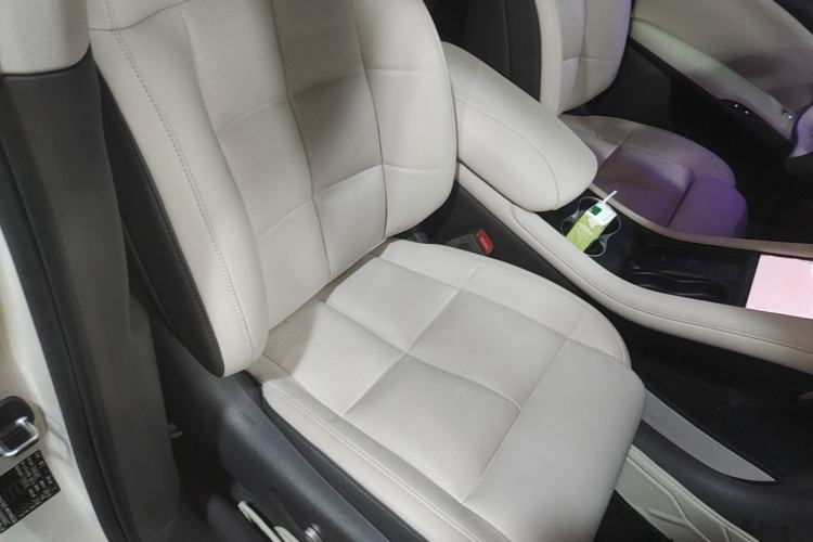 Used IM LS6 2023 Max Standard Edition Right Front Seat