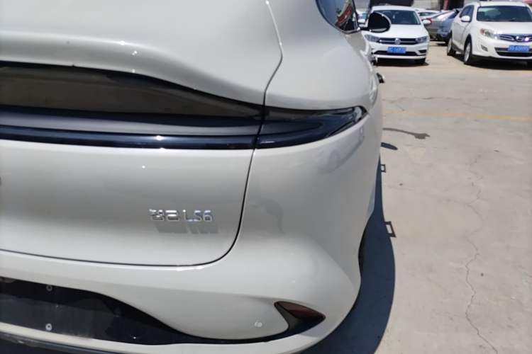 Used IM LS6 2023 Max Standard Edition Right Rear Taillight