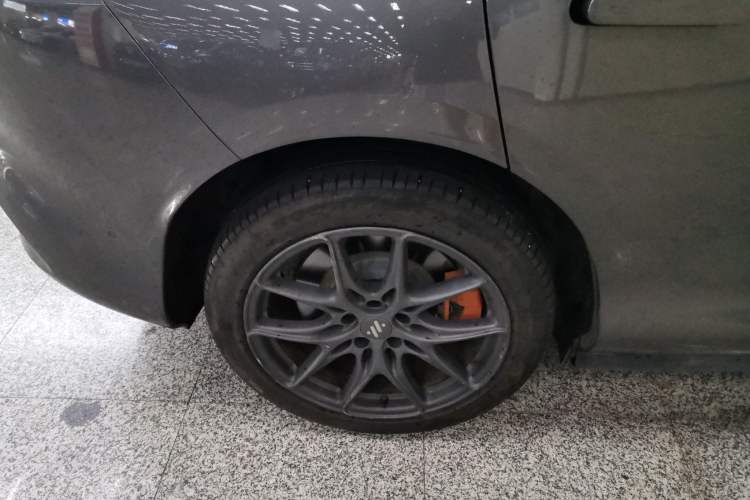 Used IM LS6 2023 Max Standard Edition Right Rear Wheel Hub