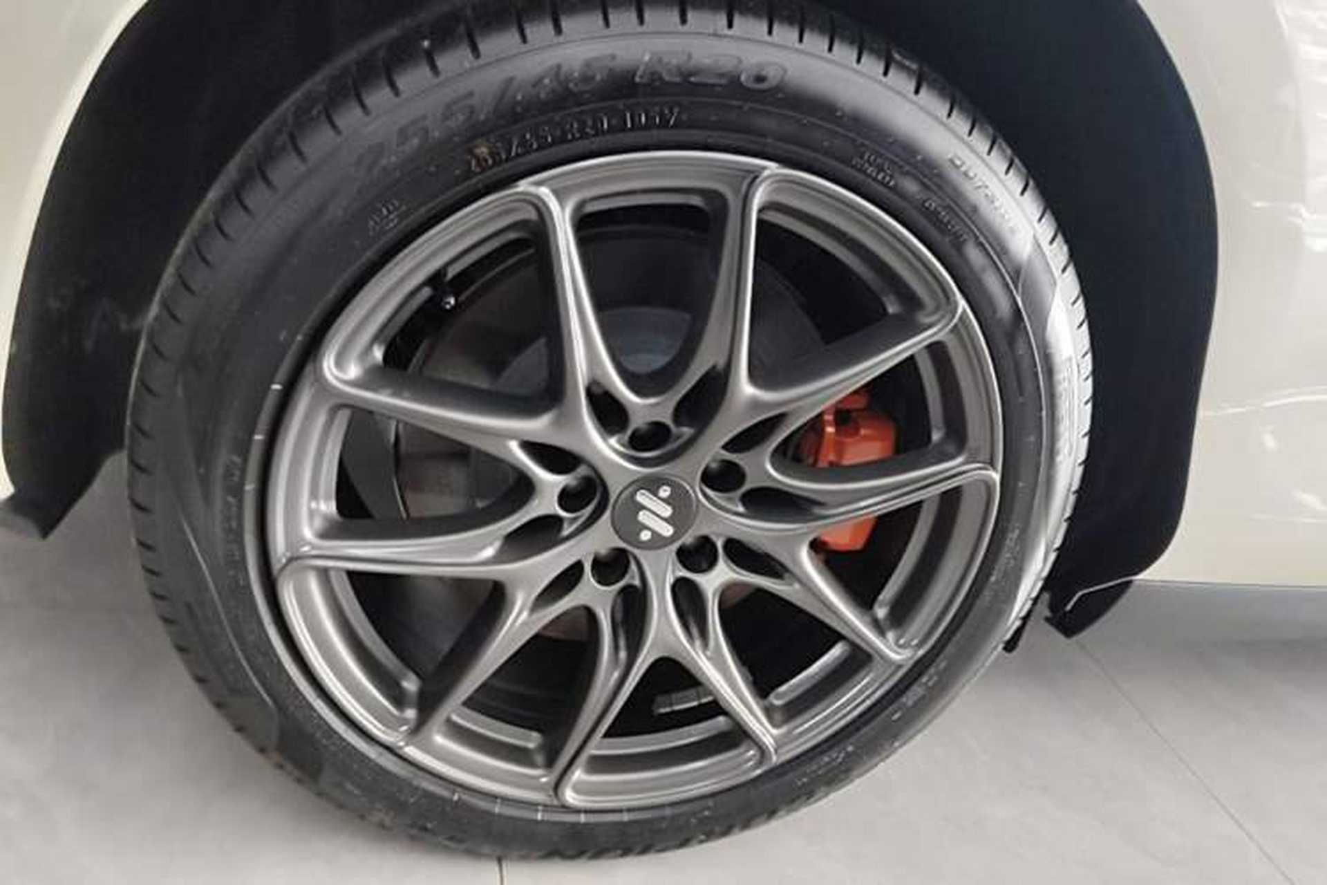 Used IM LS6 2023 Max Standard Edition Right Rear Wheel Hub