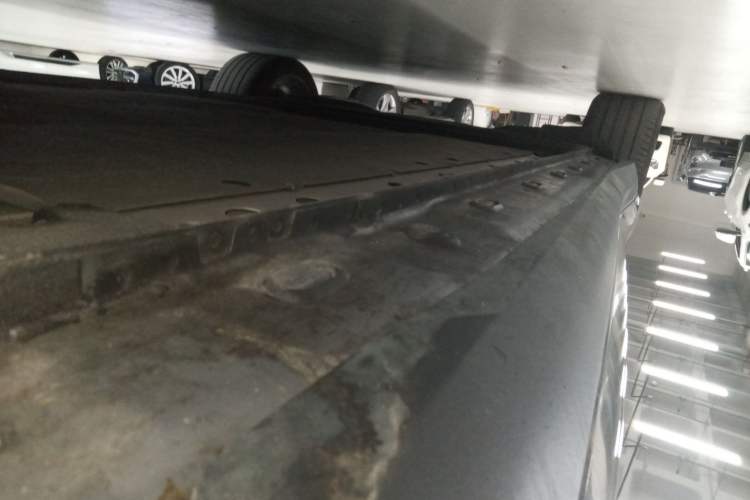 Used IM LS6 2023 Max Standard Edition Right Side Sill
