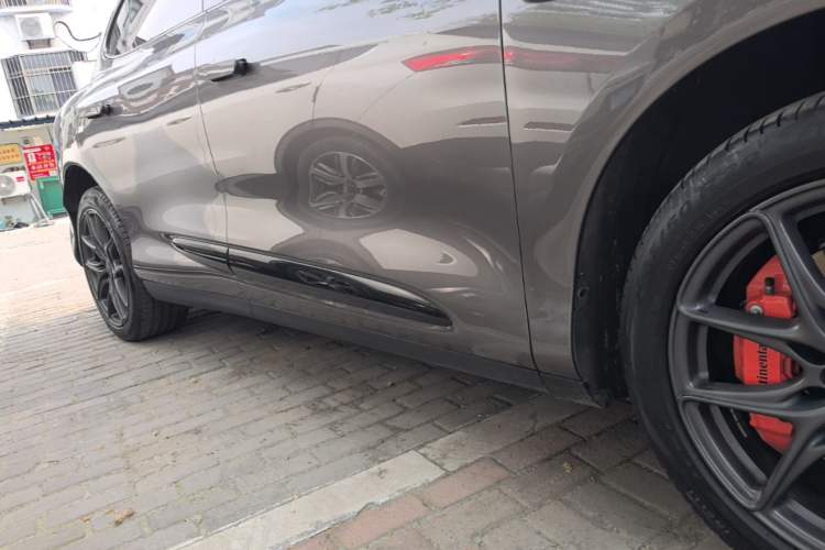 Used IM LS6 2023 Max Standard Edition Right Side Sill