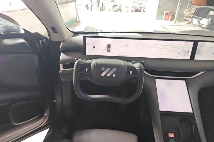 Used IM LS6 2023 Max Standard Edition Steering Wheel