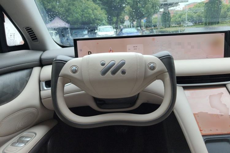 Used IM LS6 2023 Max Standard Edition Steering Wheel