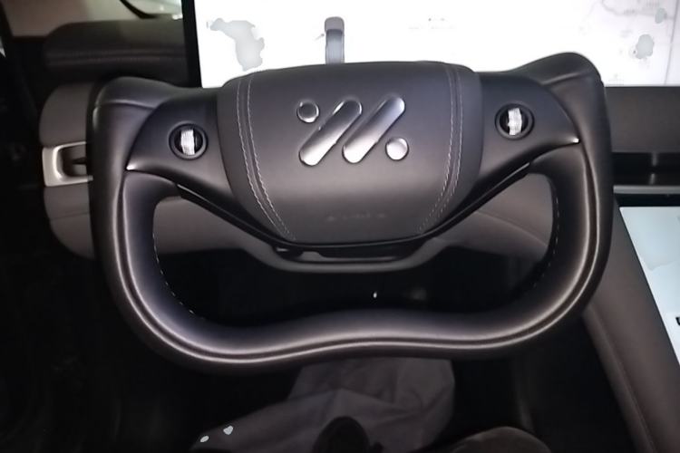 Used IM LS6 2023 Max Long-Range Version Steering Wheel