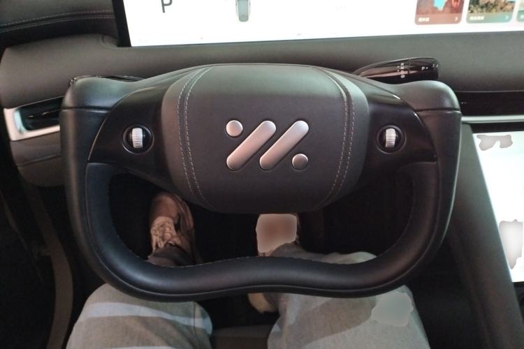 Used IM LS6 2023 Max Long-Range Version Steering Wheel