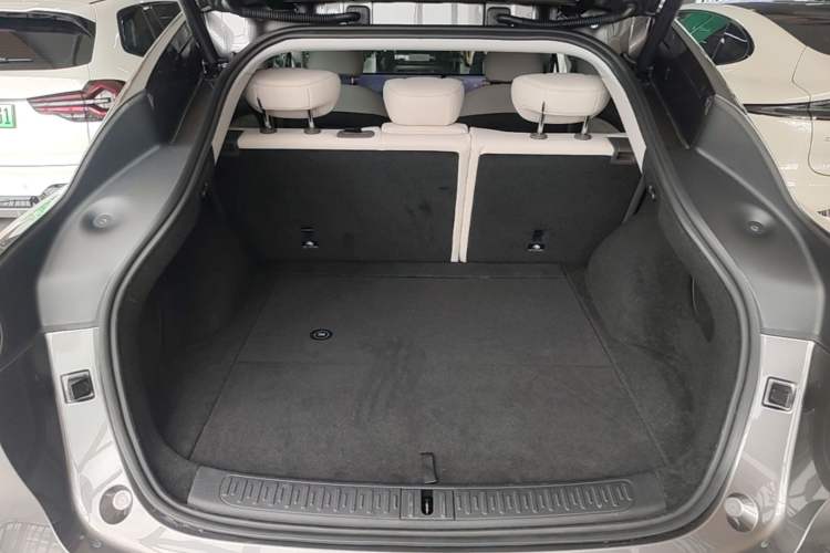 Used IM LS6 2023 Max Standard Edition Trunk