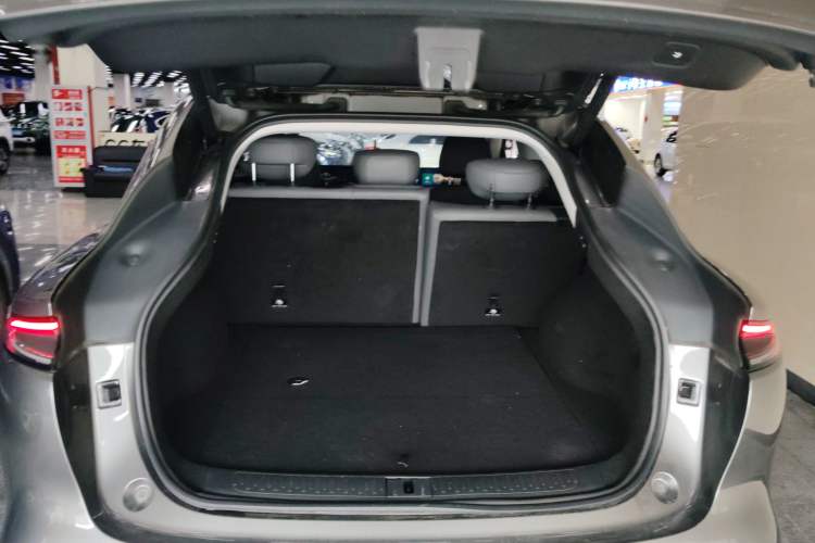 Used IM LS6 2023 Max Standard Edition Trunk