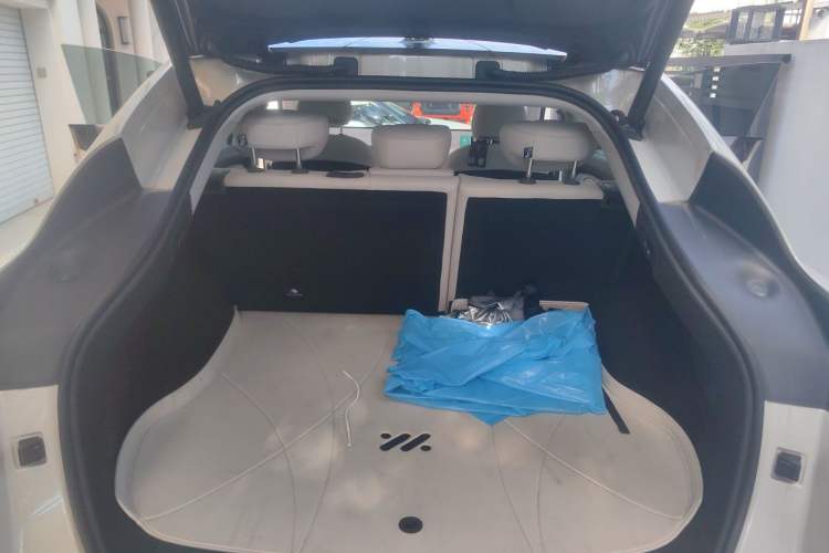 Used IM LS6 2023 Max Standard Edition Trunk